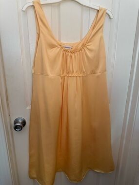 Calvin Klien Light Yellow Sleeveless Dress midi